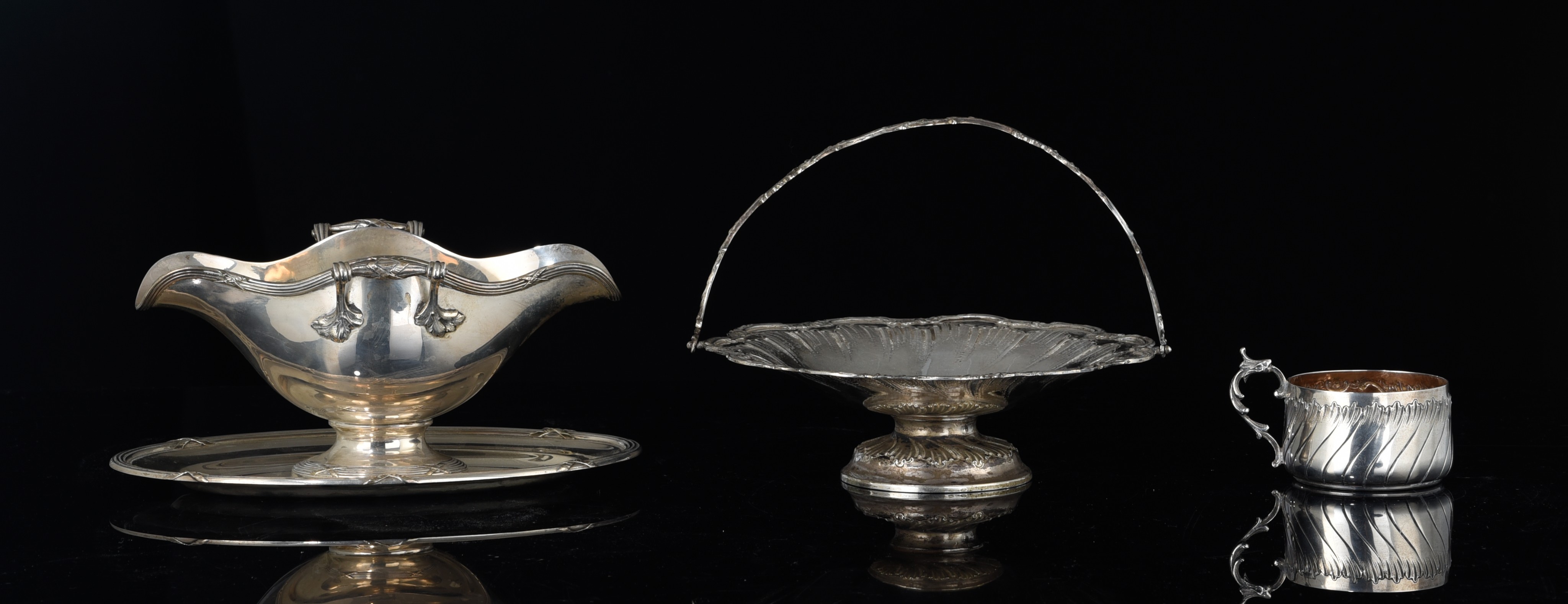 A various silver collection by Delheid - Brussels, total weight: ca 2669 g - Image 4 of 21