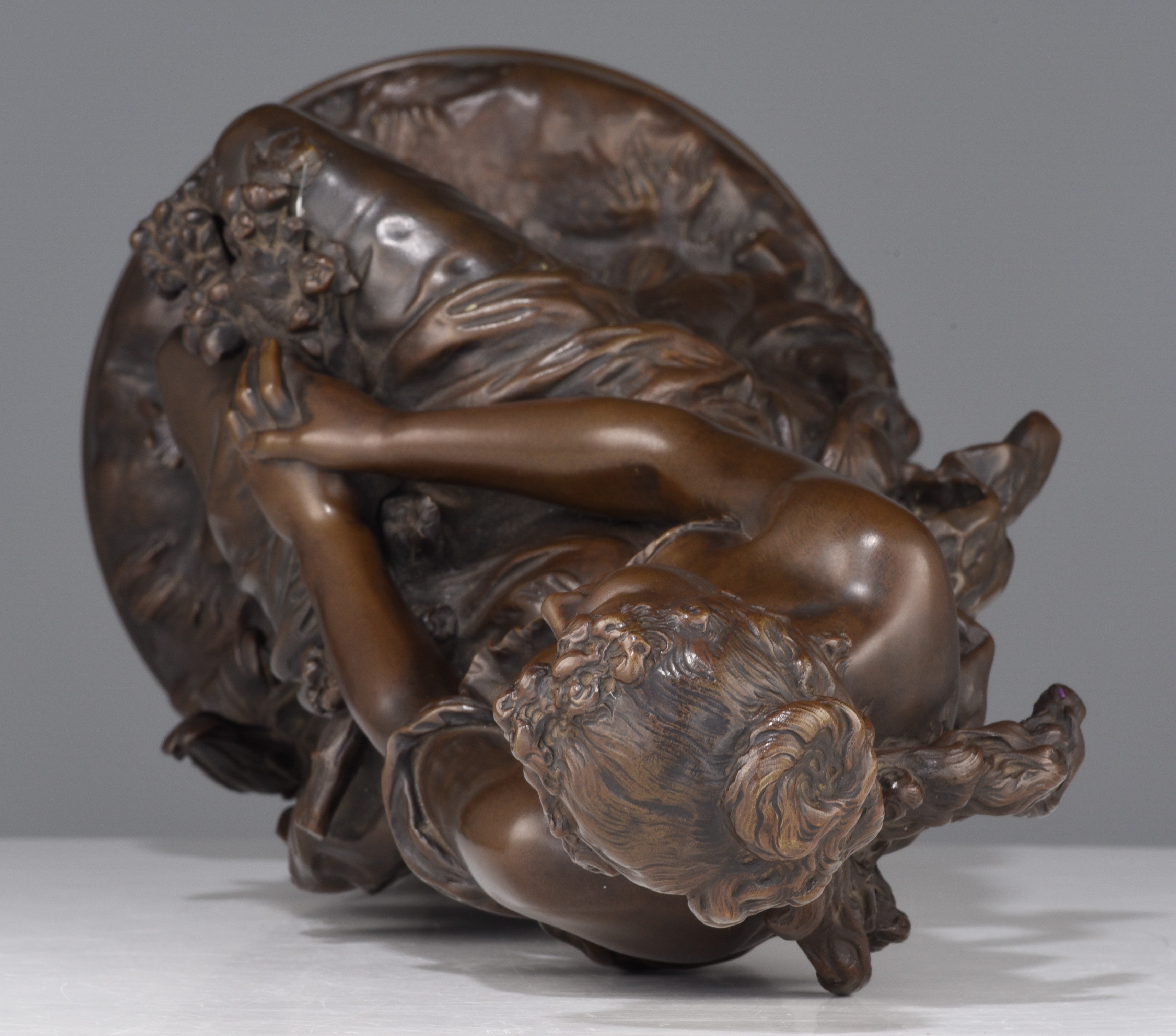 Hippolyte Francois Moreau (1832-1927), 'Le RÍve', patinated bronze, H 56,5 cm - Bild 6 aus 10