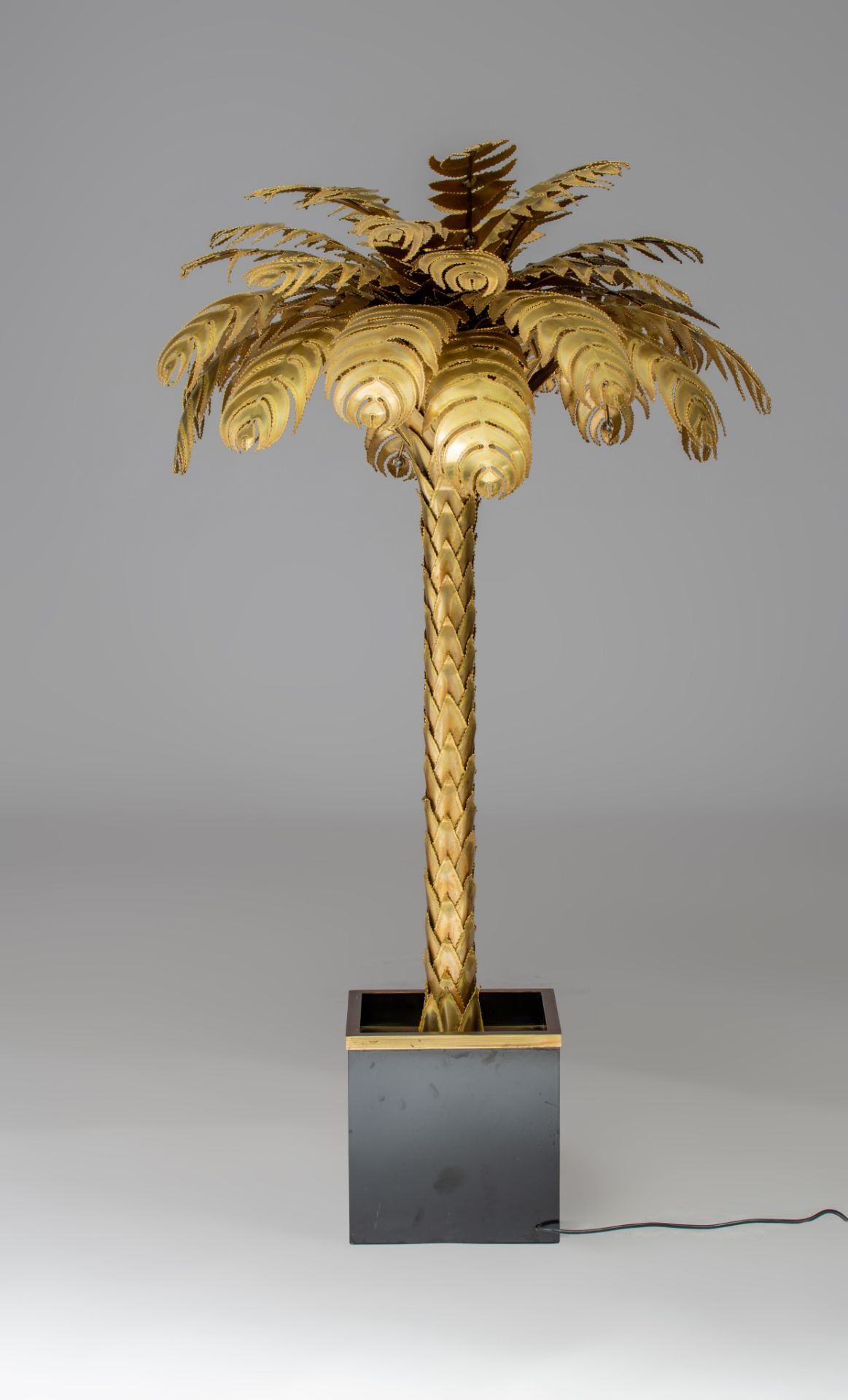 A vintage brass design Palm Tree lamp by Maison Jansen, Paris, H 155 cm - Image 5 of 10