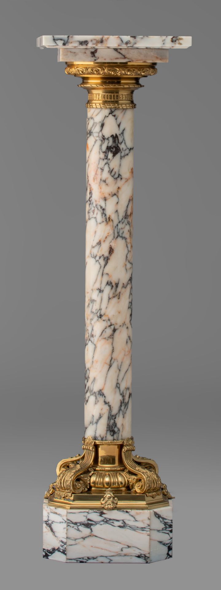 Joseph Cassaigne (1871-), Hebe feeding the eagle of Jupiter, Carrara marble on a marble column, H 19 - Image 14 of 14