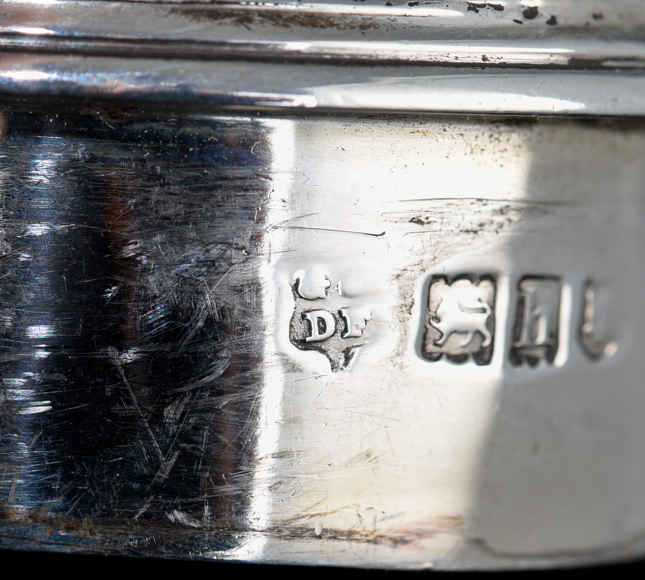 A collection of silver casters and salt shakers, H 10 - 21,5 cm, total weight: ca 1308 g - Image 8 of 44