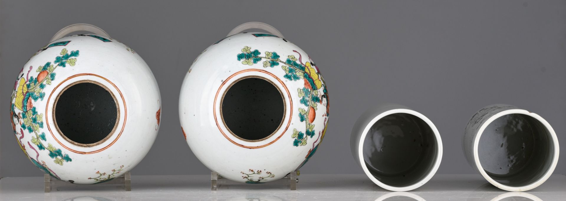 A collection of Chinese ginger jars, a water bowl and cylindrical vases, 19thC/Republic period, H 28 - Image 15 of 16