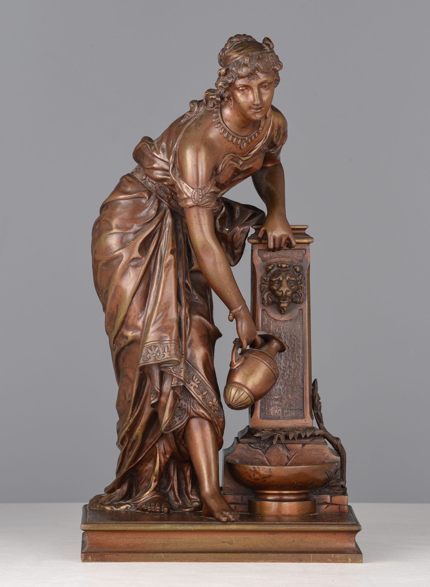 Adrien Etienne Gaudez (1845-1902),A beauty near the well, patinated bronze, H 39 cm - Image 2 of 8