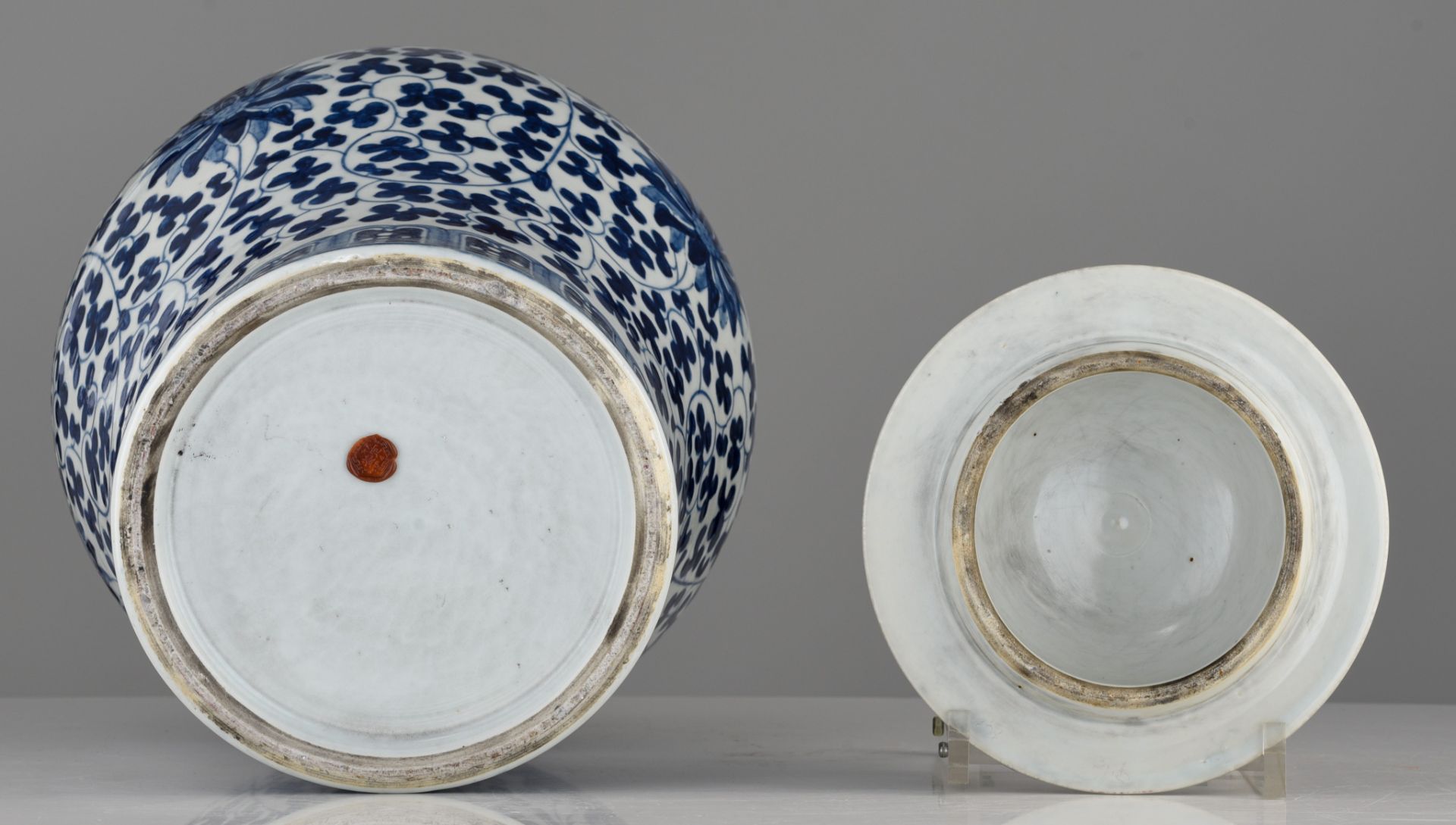 Two Chinese blue and white 'Scrolling lotus' baluster vases and cover, 19thC, H 49 - 51 cm - Image 8 of 15