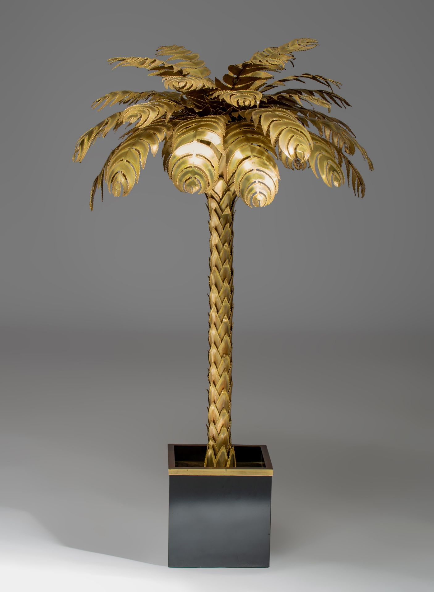 A vintage brass design Palm Tree lamp by Maison Jansen, Paris, H 155 cm - Image 7 of 10