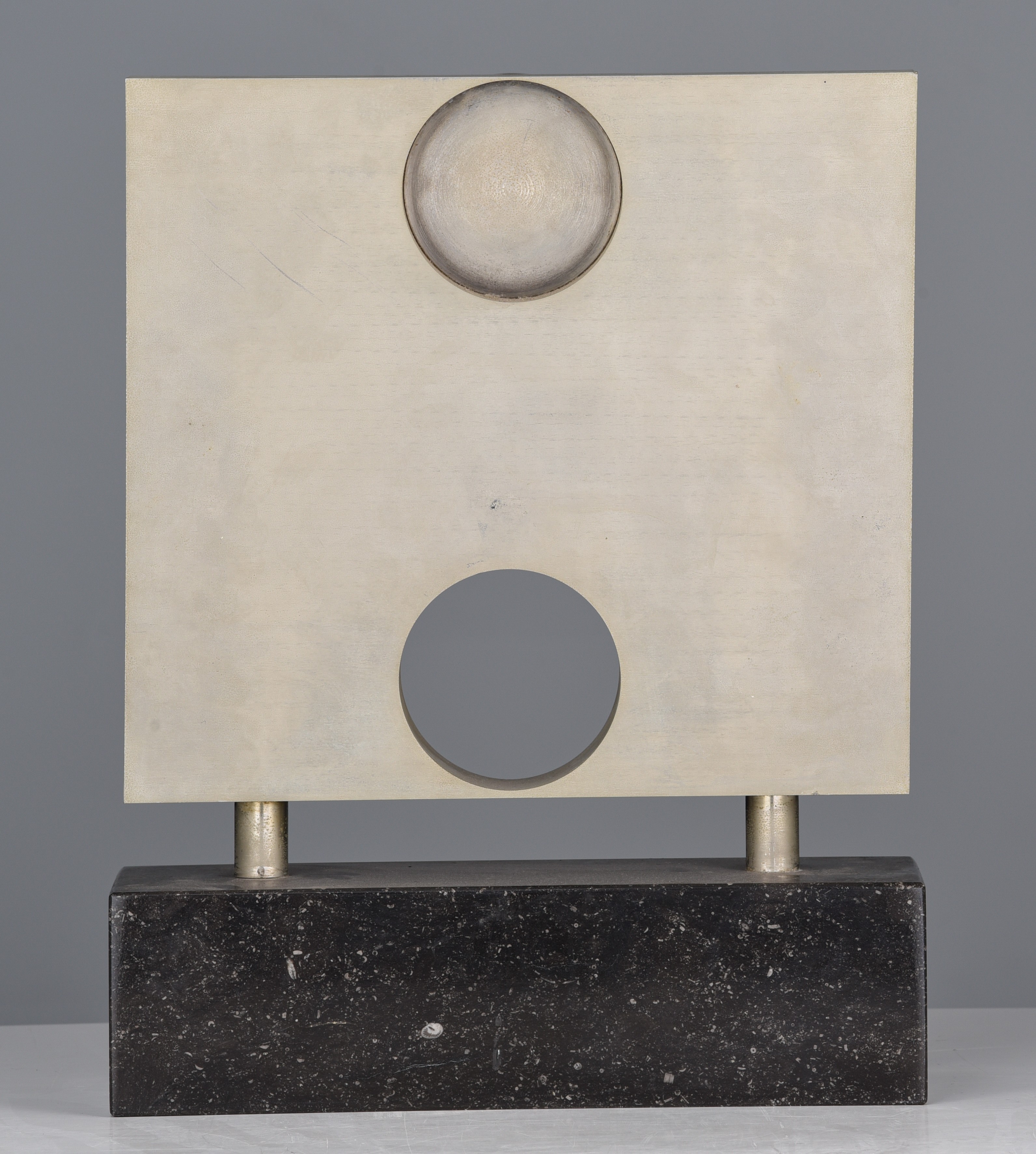 Renaat Ramon (1936), untitled metal sculpture, 1973, mounted on a Belgian blue stone base, H 38 (tot - Image 4 of 11