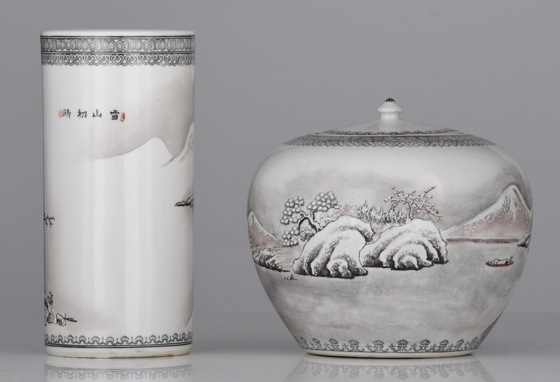 A Chinese Canton grisaille and enamelled 'Winter Landscape' cylindrical vase and ginger jar, 20thC, - Image 4 of 26