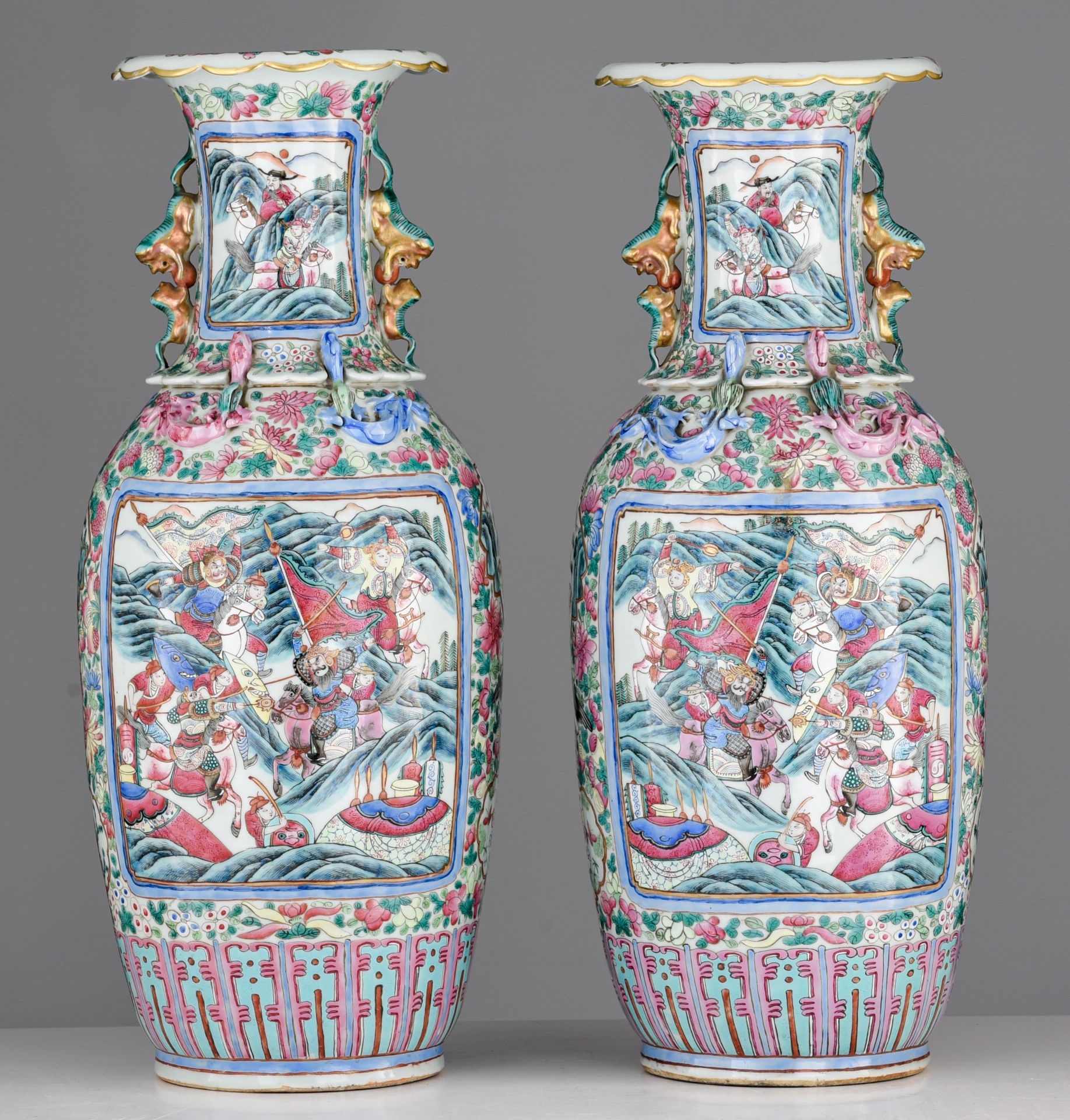 A pair of Chinese famille rose 'Romance of the Three Kingdoms' vases, 19thC, H 62 cm - Image 4 of 7