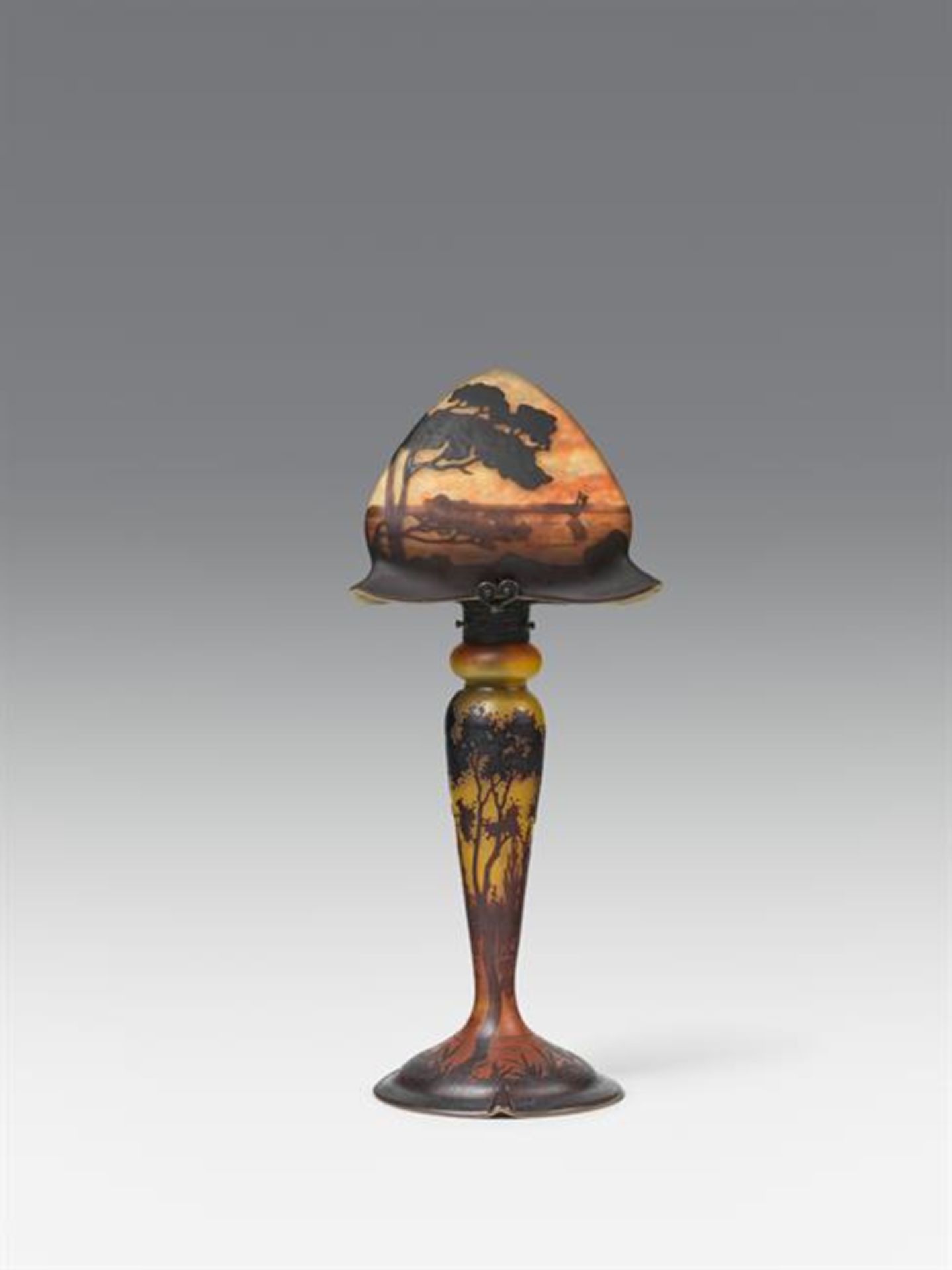 Daum Nancy: Table lamp "Paysage lacustre"