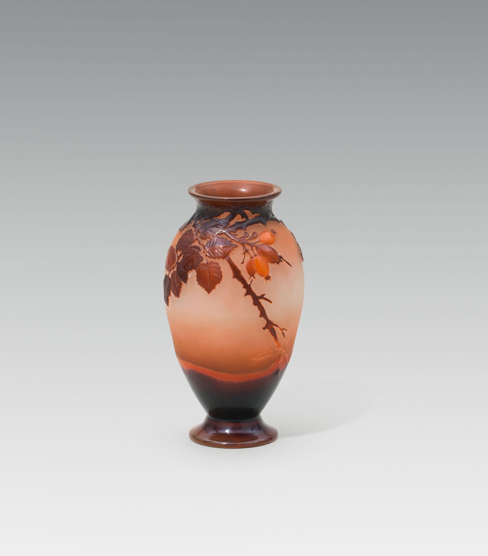 Émile Gallé: Soufflévase "Églantier"