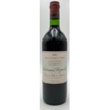 1 ganze Flasche "Chateau de Roquebert" 1982, Premieres Cotes de Bordeaux. Frankreich 1982.