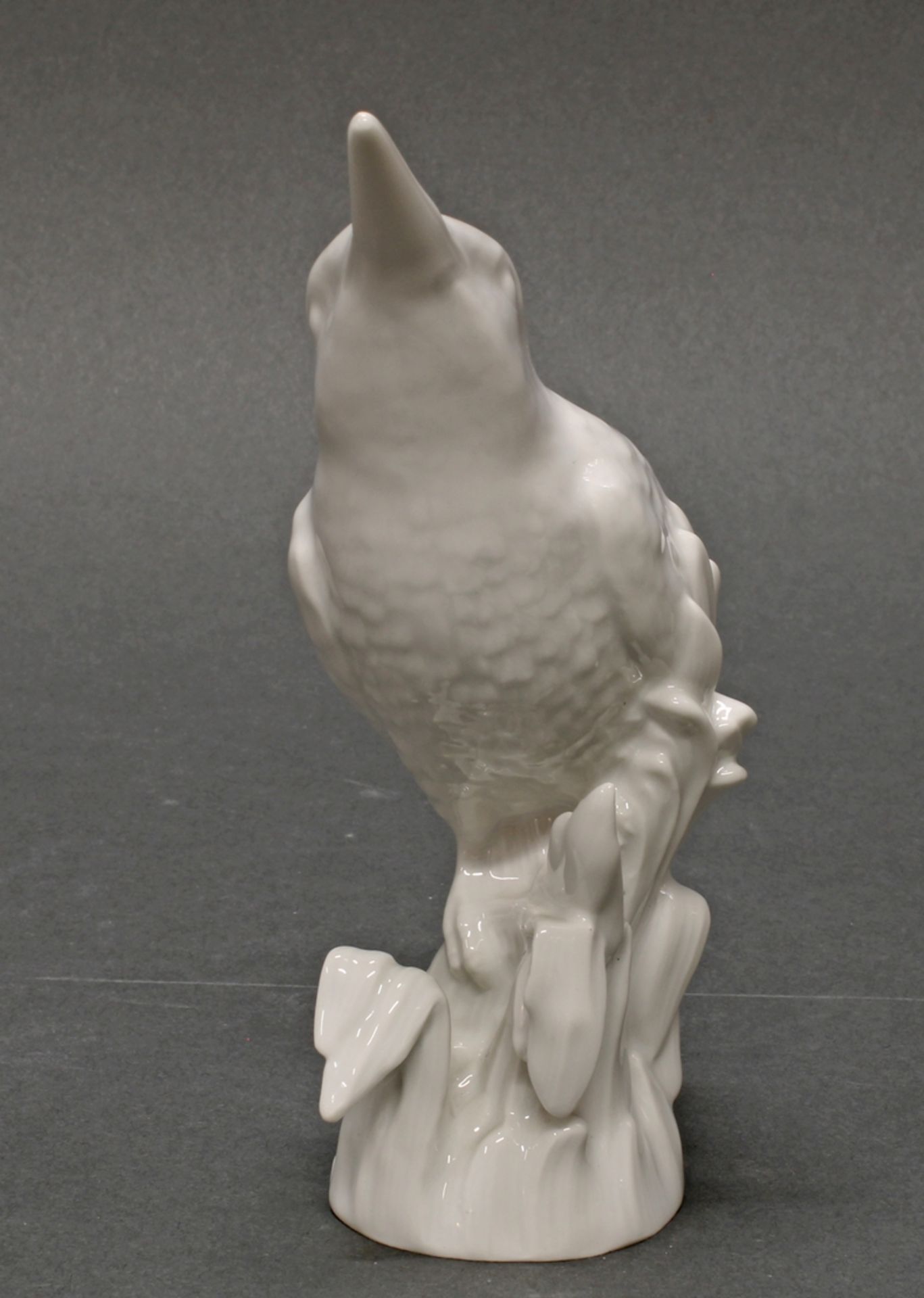 Porzellanfigur, "Eisvogel", KPM Berlin, Weißporzellan, 15 cm hoch - Image 2 of 3