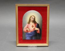Porzellanbildplatte, "Herz Jesu", 19./20. Jh., Rundbogenform mit Christusdarstellung, polychrom, 18