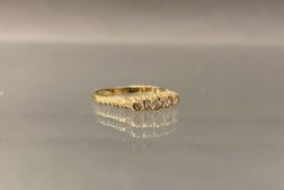 Ring, GG 585, 5 Brillanten zus. ca. 0.25 ct. (1x beschädigt), 3 g, RM 18.5