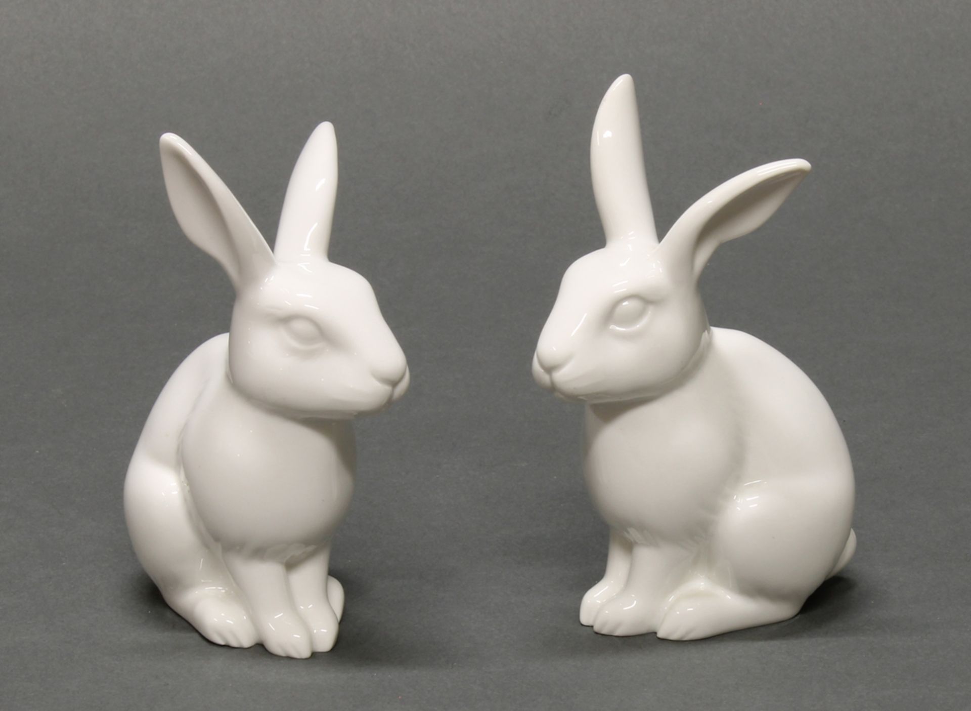 2 Porzellanfiguren, "Hase", KPM Berlin, Weißporzellan, ca. 12.5 cm hoch