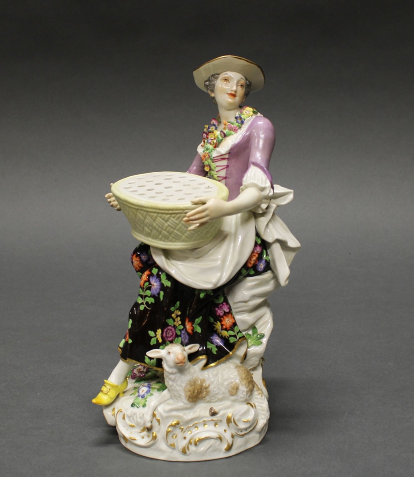 Porzellanfigur, "Schäferin mit Schale", Meissen, Schwertermarke, 1924-1934, 1. Wahl, Modellnummer 1