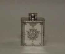 Teedose, Silber 925, wohl Newcastle 1746, wohl Isaac Cookson, geschrägte Ecken, rahmende Zierbänder
