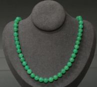 Kette, Chrysopraskugeln ø ca. 6.5 mm, Schließe Silber 925, 45 cm lang