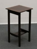 Plant Table / kleines Beistelltischchen, England, 20. Jh., Fadeneinlagen, 52 x 28 x 28 cm, Furniers