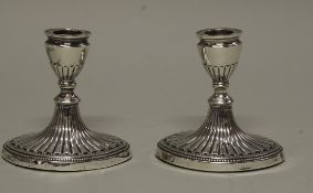 Paar Tischleuchter, Silber 925, London, 1883, Rupert Favell, oval, Fächerdekor, je einflammig, gesc