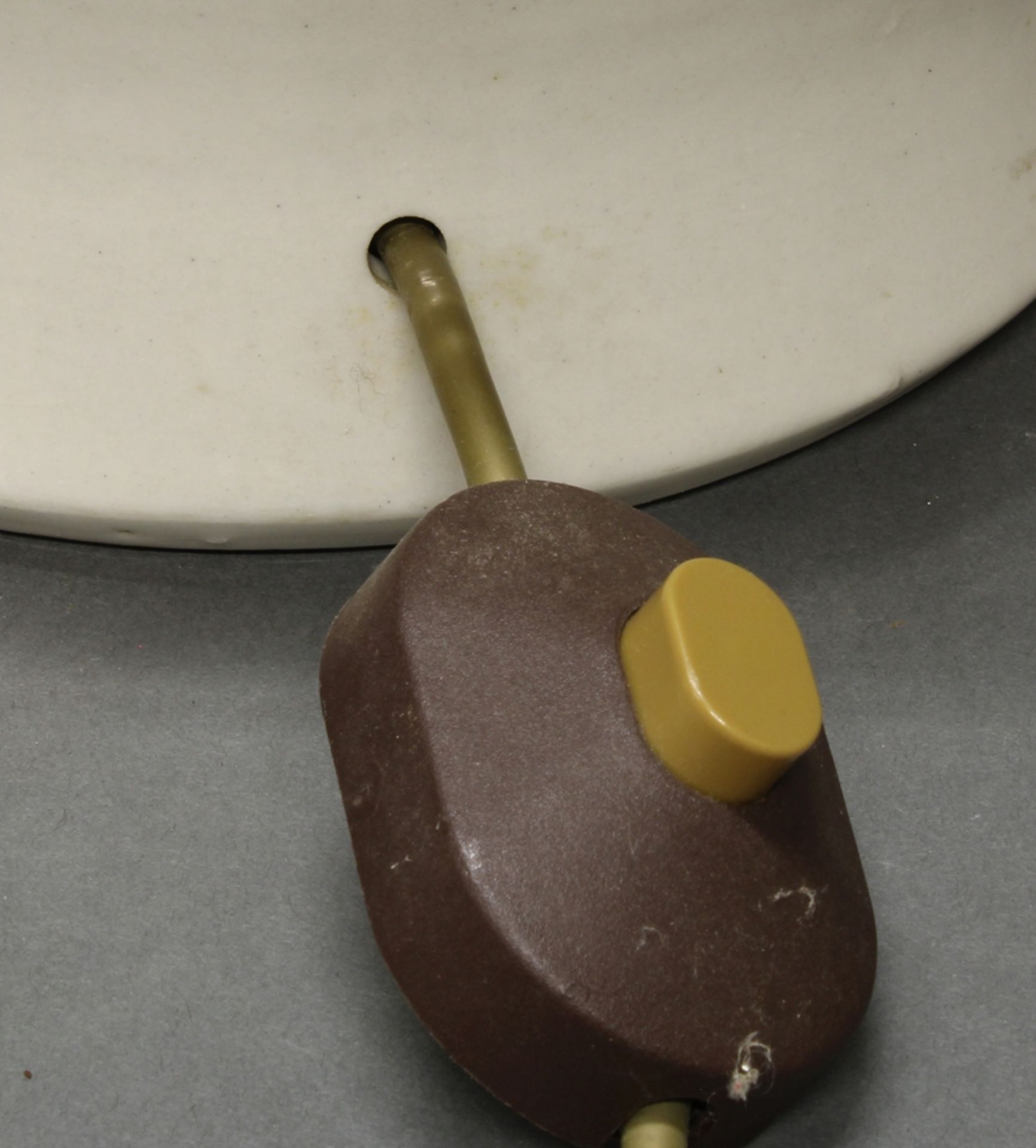 Tischlampe, 20. Jh., unter Verwendung einer chinesische Balustervase mit farbigem Vogel- und Blüten - Bild 3 aus 4