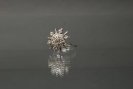 Ring, WG 585, 13 Brillanten zus. ca. 0.65 ct., 5 g, RM 17