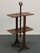 Cake Stand / Klappetagere, England, wohl Anfang 20. Jh., Eiche, vierflügeliges zusammenklappbares G