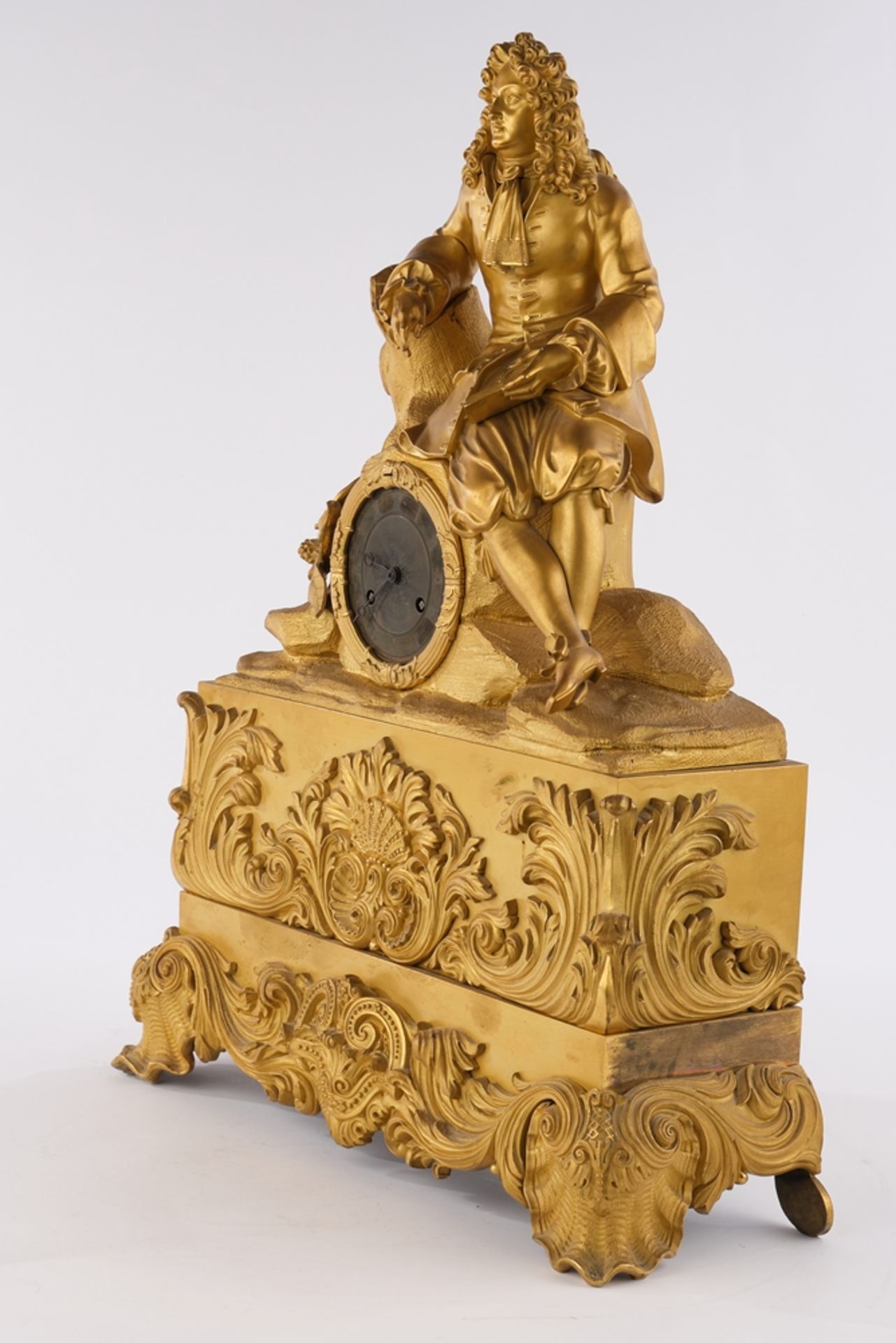 Figurenpendule, "Edelmann mit Buch", Frankreich/Belgien, um 1840/50, matt feuervergoldete Bronze, h - Bild 2 aus 3