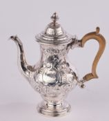 Kaffeekanne, Silber 925, George II, London, 1741, James Shruder, gebaucht, reliefierte, floral verz