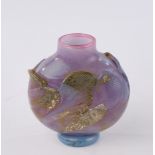 Vase, Frankreich, Eze, spätes 20. Jh., Glas, roséfarben und hellblau überfangen, irisierend, Goldde