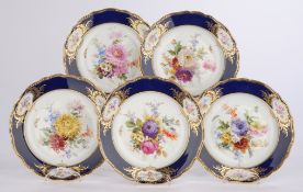 5 Teller, Meissen, Schwertermarke, 1850-1924, 1. Wahl, FF-Blumenmalerei in der Mitte und in den Sch