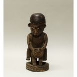 Figur, "Reiter", Kamerun, Afrika, authentisch, Holz, 47 cm hoch, hinten am Sockel Termitenfraß.