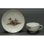 Tasse mit Untertasse, Meissen, Schwertermarke, um 1750, farbige Malerei mit Bauernszenen, bunte Blü