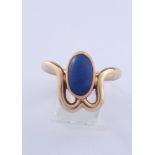 Ring, GG 585, Lapislazuli-Cabochon, RM 17, 5.16 g