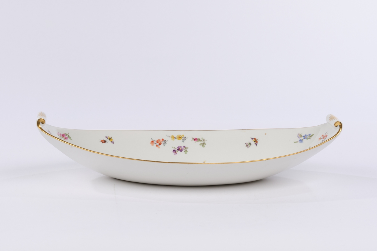 Schale, Meissen, Schwertermarke, 1850-1924, 1. Wahl, Blumen und Insekten, bunt, Goldrand, Schiffche - Image 2 of 3