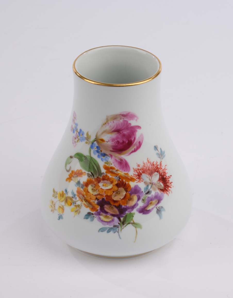 Vase, Meissen, Schwertermarke, 1850-1924, 1. Wahl, konisch sich verjüngend, bunte Blumenbuketts, Go