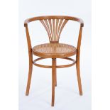 Thonet-Fauteuil, Wien, um 1905, Buchenbugholz, gefächertes Lehndekor, unterseitig Etikett: "Thonet