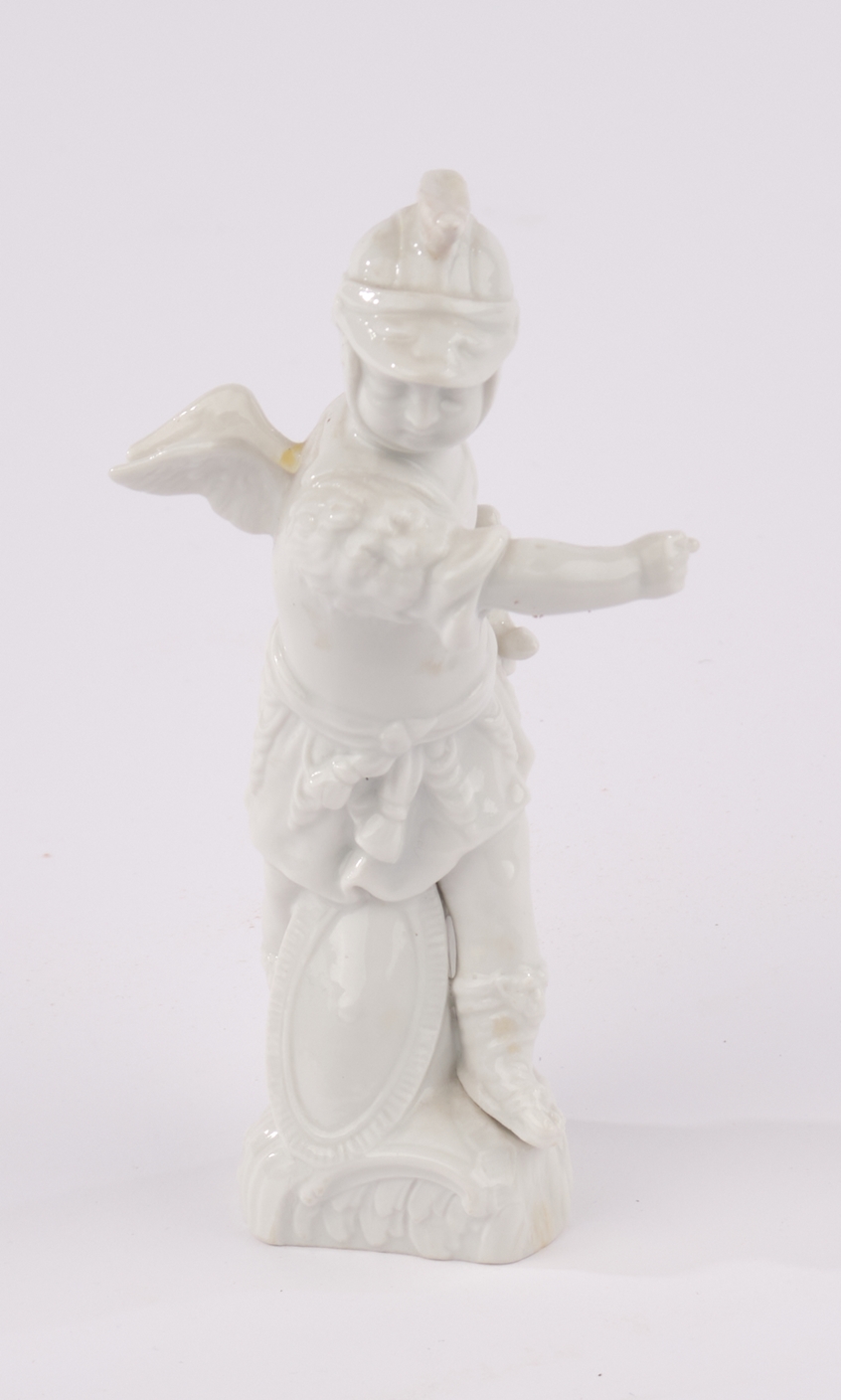 Porzellanfigur, "Putto als Krieger", KPM Berlin, Weißporzellan, 12 cm hoch, ein Flügel geklebt