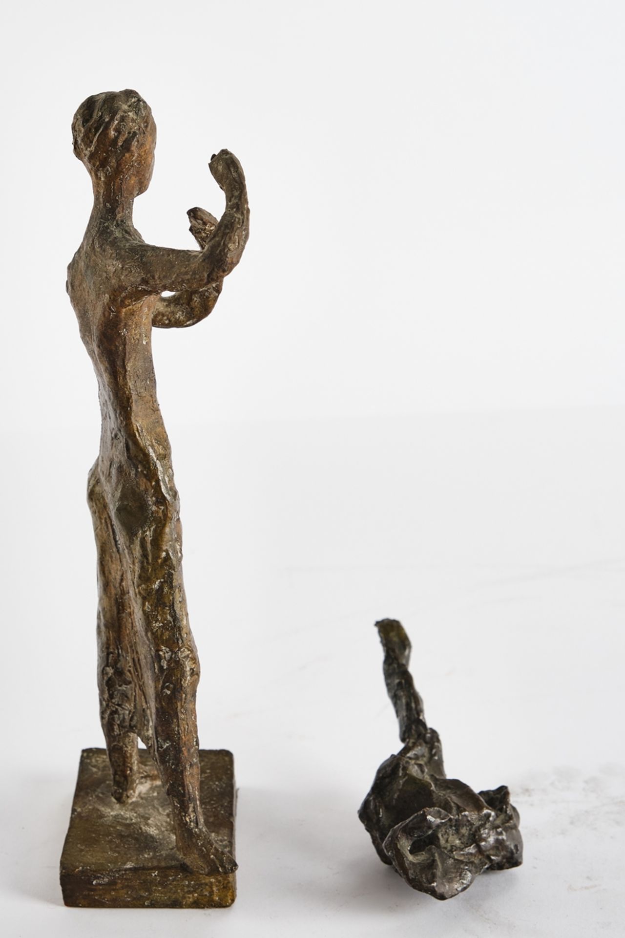 Zwei Bronzen, "Ohne Titel" und "Flötenspielerin", Gießereistempel Barth-Rinteln und Guss Barth, jew - Bild 2 aus 5