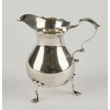 Sahnegießer, Silber 925, London, 1908, Goldsmiths & Silversmiths Company, glatter, birnförmiger Kor