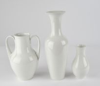 3 Vasen, KPM Berlin, Weißporzellan, verschiedene Formen, 17-33.5 cm hoch