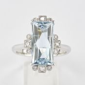 Ring, WG 750, Aquamarin ca. 4.28 ct., 12 Brillanten zus. ca. 0.19 ct., etwa tw/si, RM 14-15