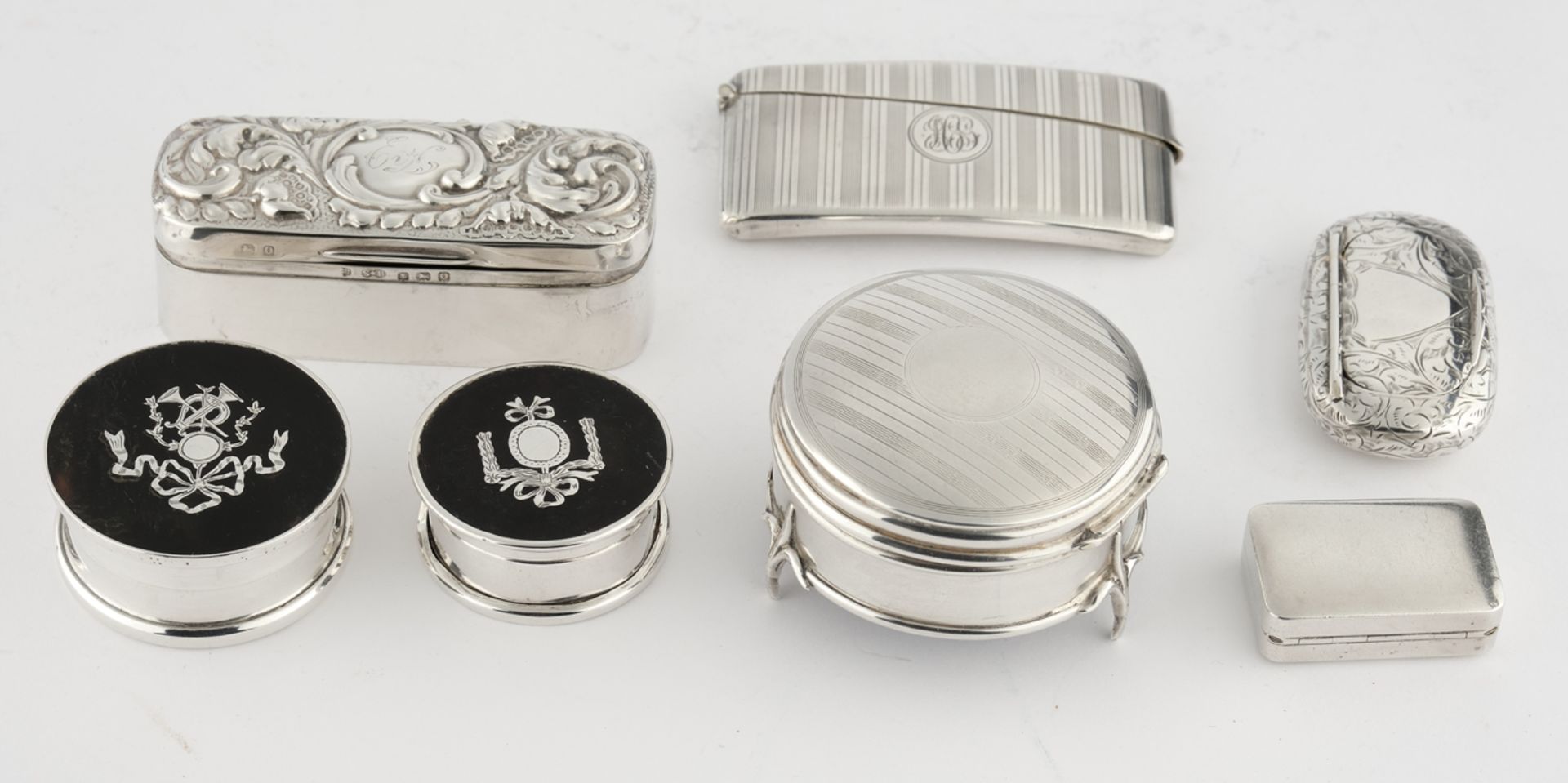 Konvolut 7 Miniaturdosen, Silber 925, England, verschiedene Ausführungen, 2x mit Horn, teils Monogr
