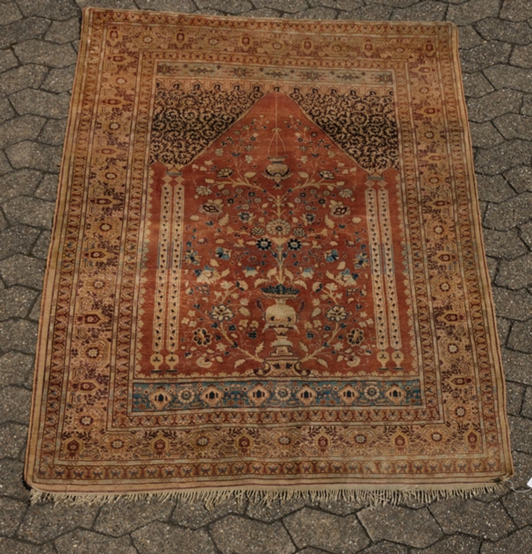 Gebets-Kayseri, Türkei, mit Seide, ca. 1.71 x 1.27 m, Gebrauchsspuren, mit Riss