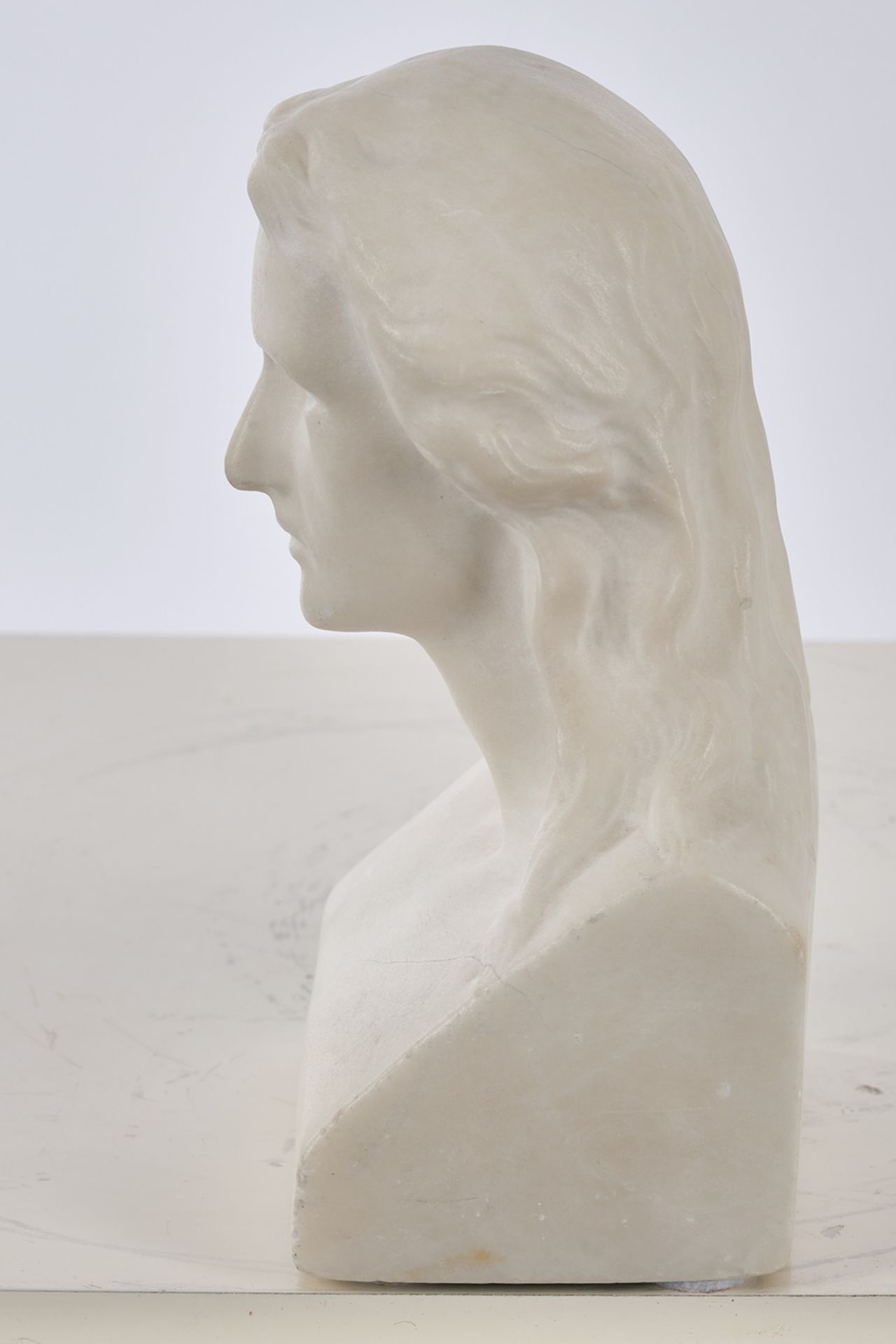 Büste, "Herrenkopf, womöglich Friedrich Schiller", Alabaster, unterseitig im Sockel Metall-Marke "F - Bild 4 aus 6