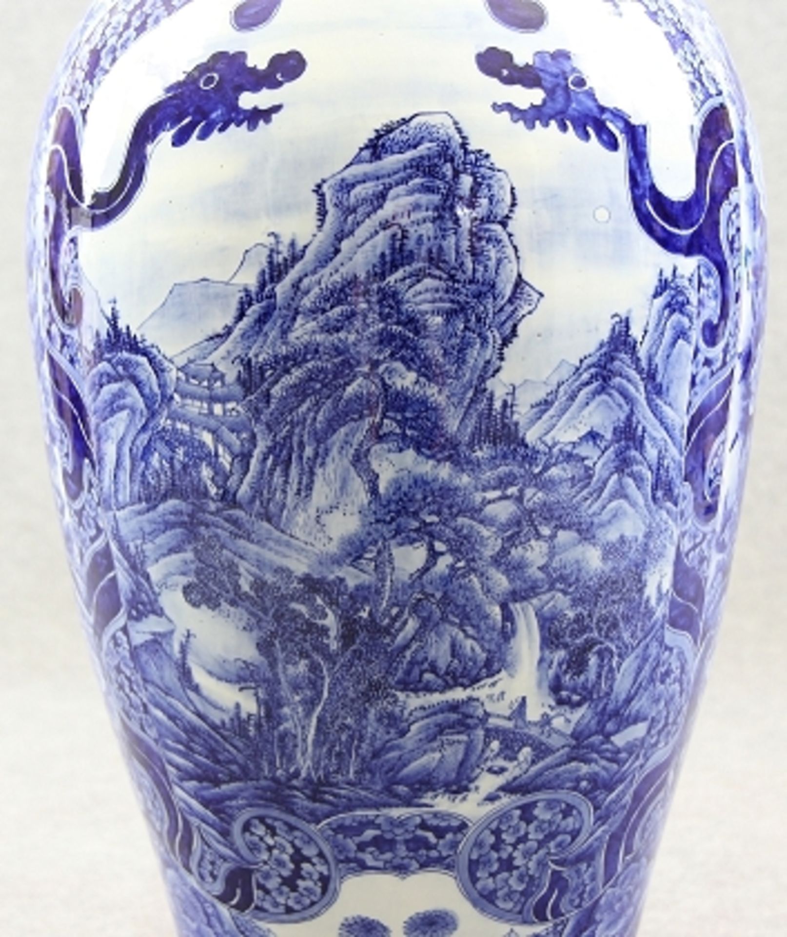 Große Arita - Vase - Bild 5 aus 11
