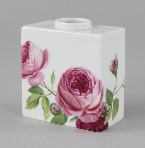 KPM- Vase "Cadre 1 mit Englischer Rose"