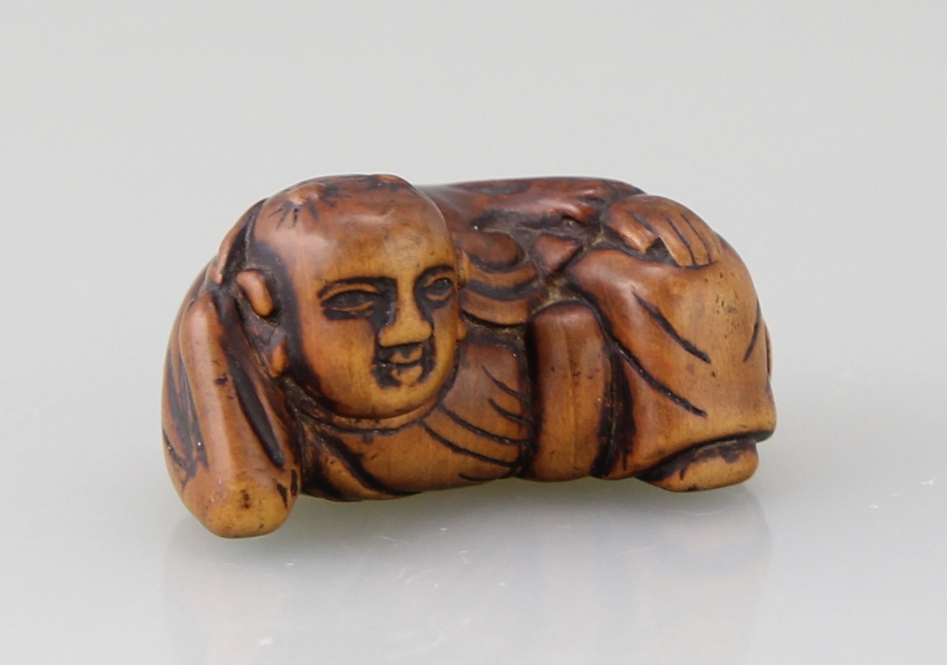 Netsuke "Ruhender Karako" - Image 4 of 5