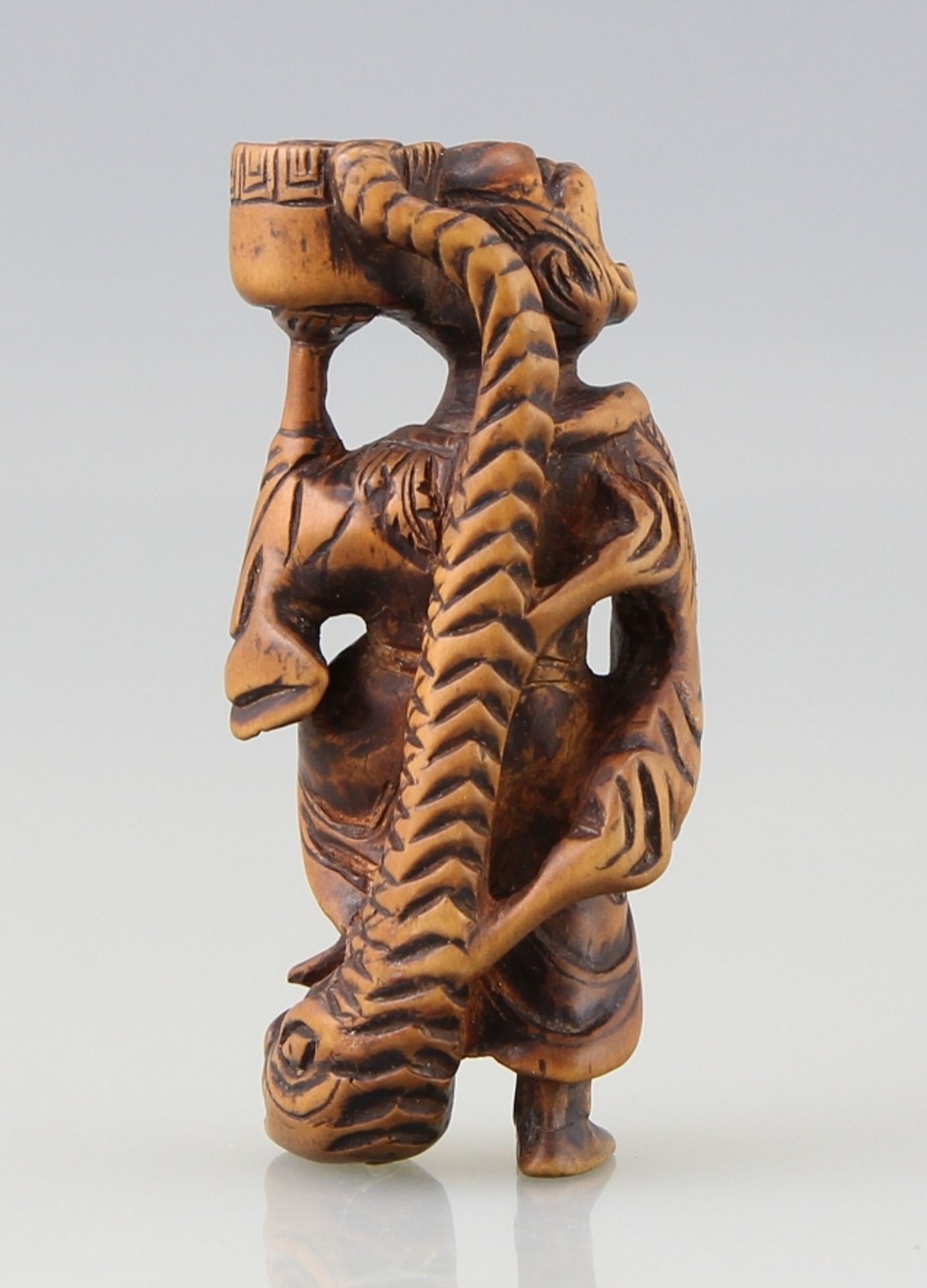 Großes Netsuke "Sennin Chinnan" - Bild 3 aus 4