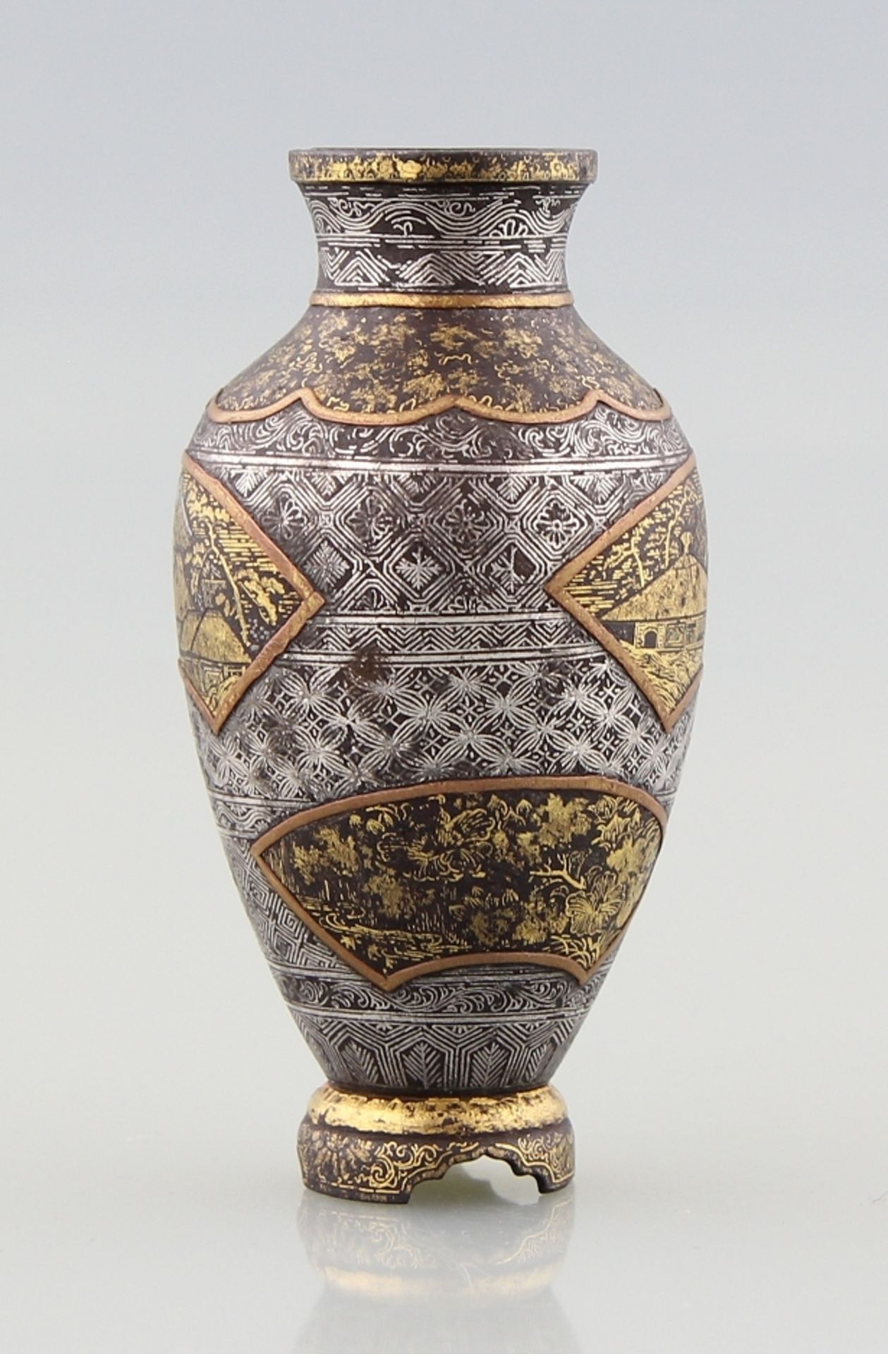 Zogan - Vase - Image 3 of 4